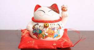 招財(cái)貓擺放有什么講究，怎樣擺放才招財(cái)？