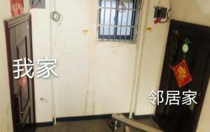 門上掛鏡子對鄰居有啥影響，如何化解？